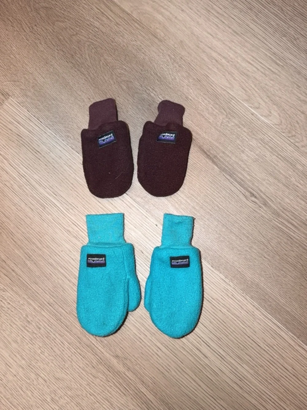 Patagonia Baby Fleece Mittens - Teal and Purple